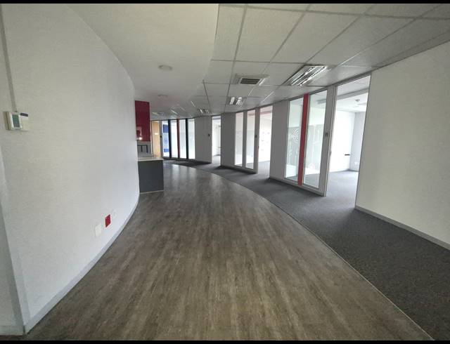 699M² OFFICE TO LET IN RIVONIA